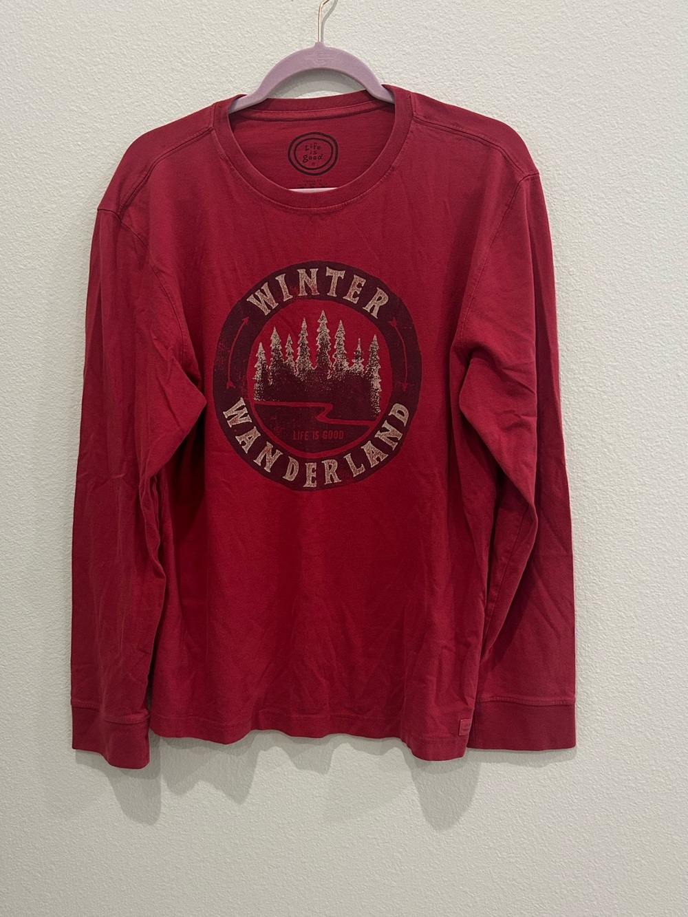 Life Is Good Men's Long-Sleeve 'Winter Wanderland' Tee - Red